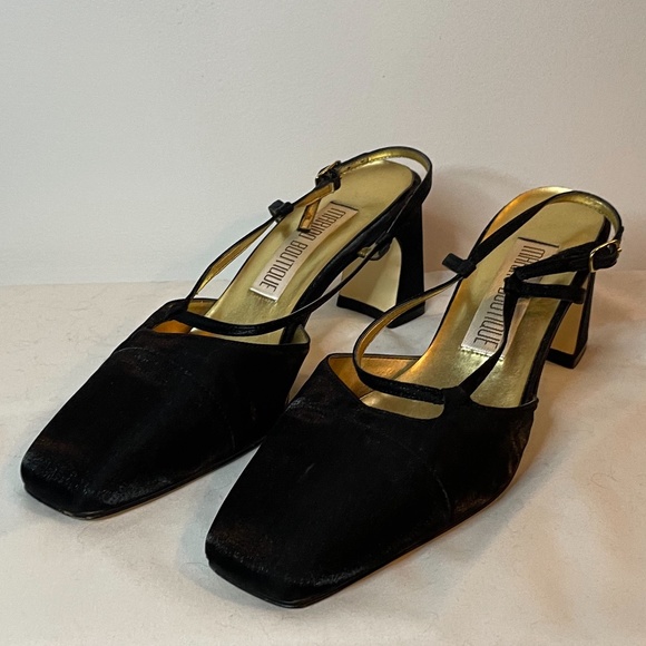 Vintage Shoes - Vintage Black satin gold strap block kitten heels!